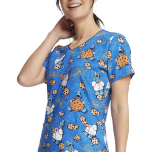 FILIPINA-QUIRURGICA-MUJER-AZUL-DR.-COME-GALLETAS
